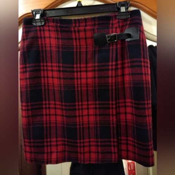 Beautiful Designer "Catholic School Girl" Mini Skirt by Elliot Lauren - size 2 - Picture 11 of 11